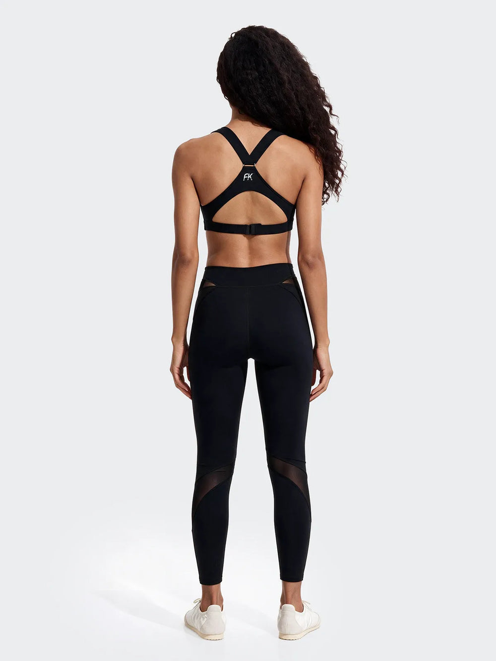 XS